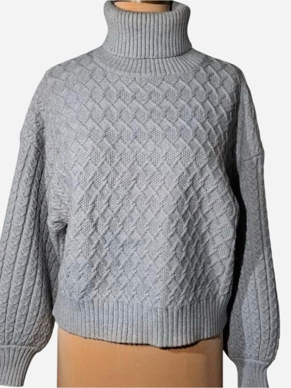 Elie Tahari NWT Silver Gray Heather Cable Knit Turtleneck Sweater Large